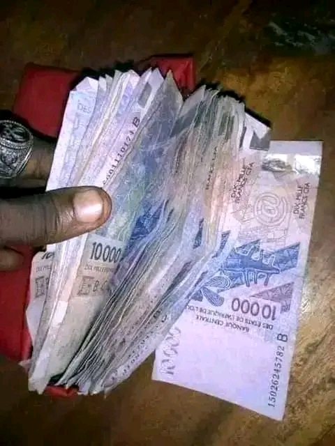 PORTEFEUILLE MAGIQUE, LE SEUL ET VRAI PORTEFEUILLE MAGIQUE VAUDOU DU GRAND MAÎTRE ZANGAN ?, +229 01 46 94 65 21 Numéro WhatsApp :+229 01 46 94 65 21 portefeuille est personnel et uniquement une personne peut l